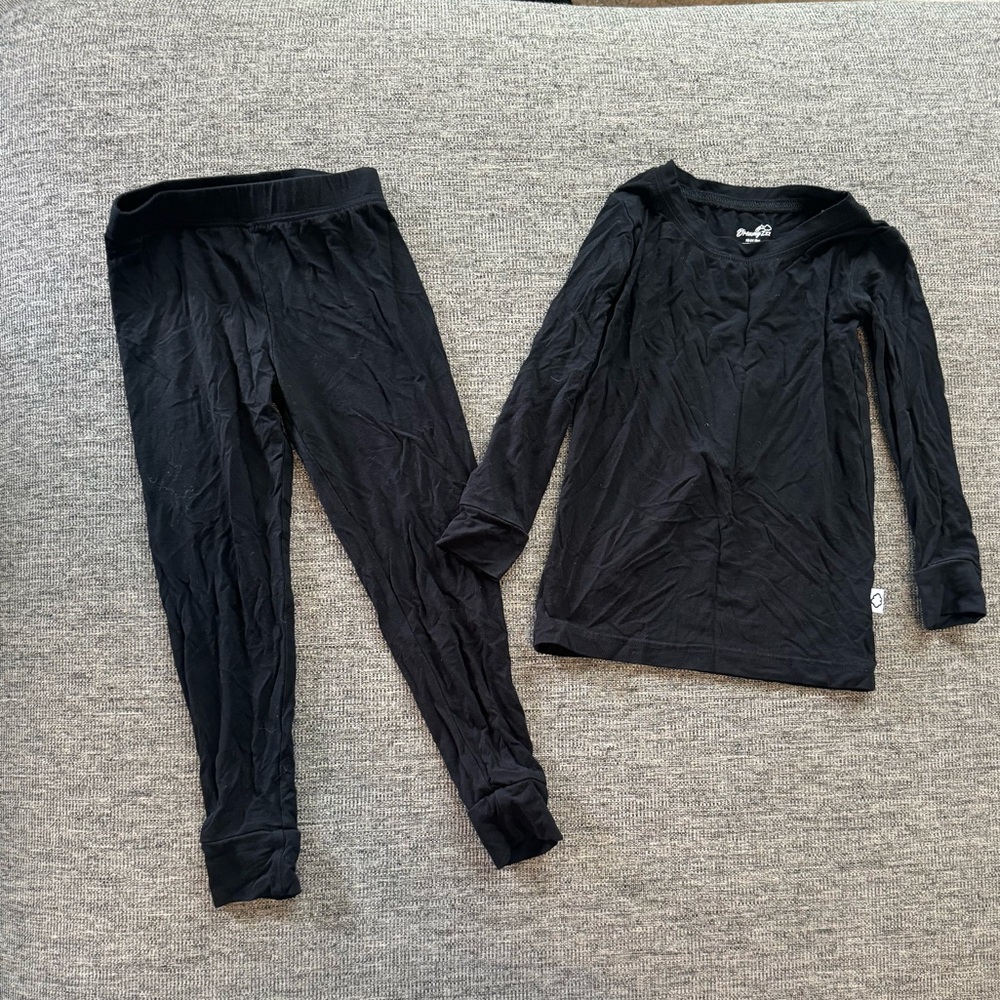Dreamy Z bamboo toddler pajama set in solid black